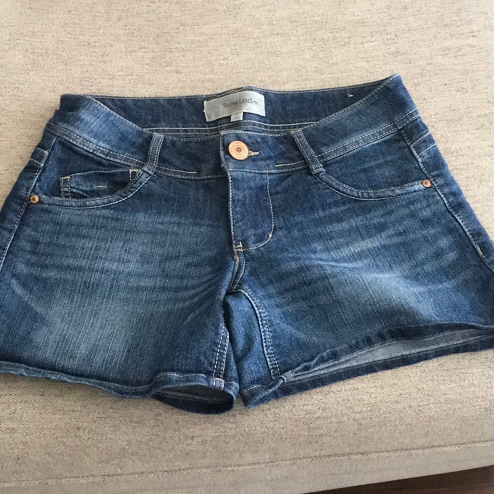 Rewind Shorts! Sz 3